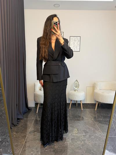 Siyah Renk Çanta Kemerli Blazer Ceket 