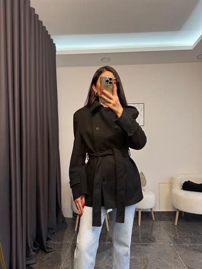 Siyah Renk Kaşe Vatkalı Kaban