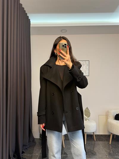 Siyah Renk Kaşe Vatkalı Kaban