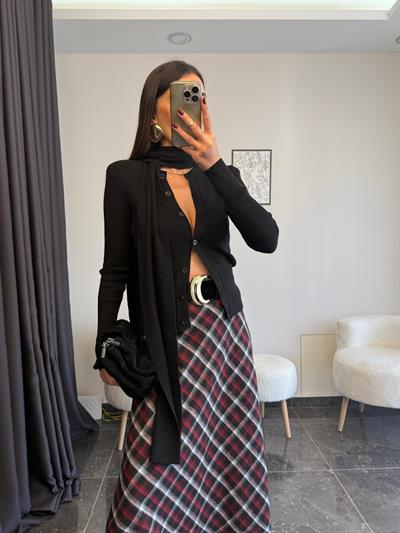 Siyah Şal Detaylı Fitilli Triko 