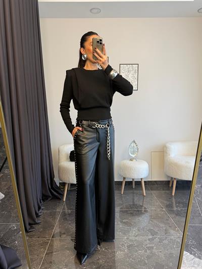 Siyah Vatkalı Triko