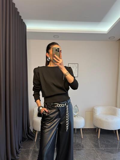 Siyah Vatkalı Triko