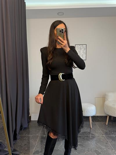 Vatkalı Dantel Detaylı Viskon Elbise