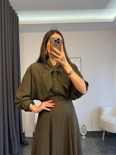 Vintage Haki Ekose Fularlı Etek Gömlek Takım