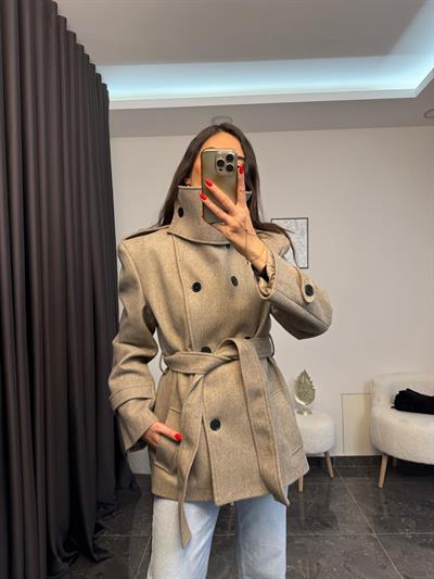 Vizon Renk Kaşe Vatkalı Kaban