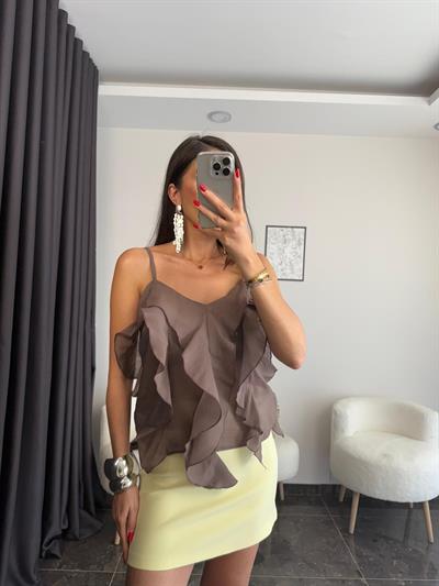 Volan Detaylı Şifon Bluz - Vizon