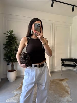 Yaka ve Kol Taşlı Body 