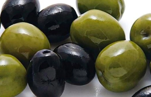 Zeytin Ağacının Öğrettikleri: Sabır, Sadakat ve Emek