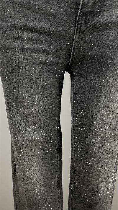 Taş Detaylı Boru Paça Ligralı Jean