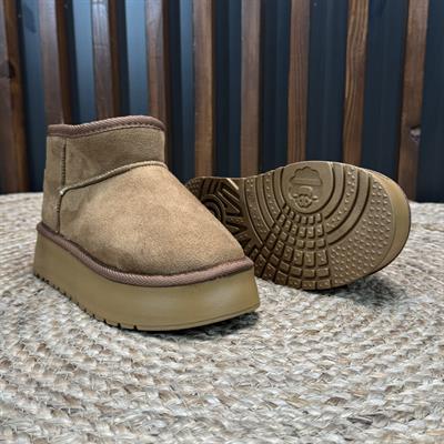 UGG TABA BOT M4546
