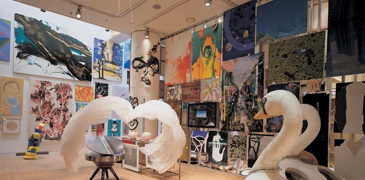 Space C sanat koleksiyonu