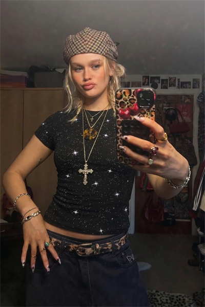 4 RENK Cris Sim Detaylı Bluz