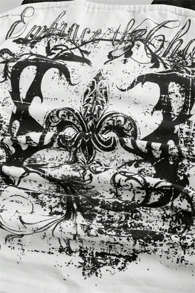 Beyaz Dantelli Embrace The Chaos Gotik Y2K Boyundan Bağlamalı Crop