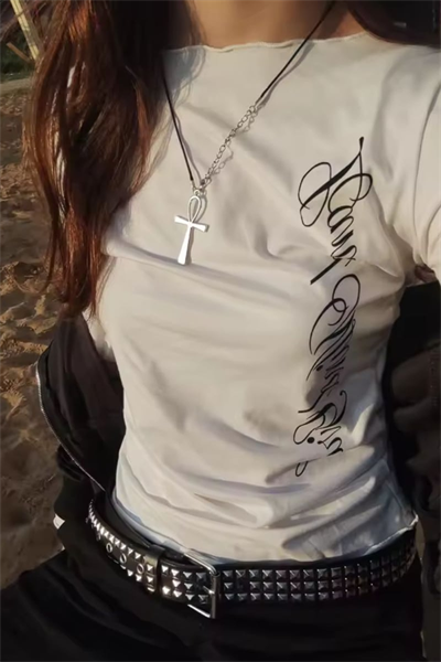 Beyaz Gotik Sırt Baskılı Wing Geniş Yaka Y2K Uzun Kollu Crop