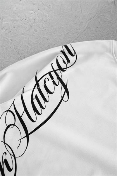 Beyaz Gotik Think Halcyon Y2K Unisex T-Shirt