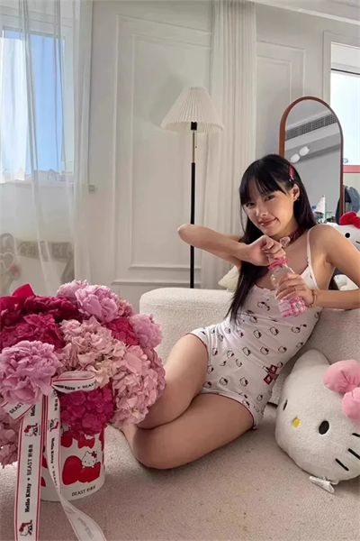 Beyaz Hello Kitty Aesthetic Red Alt Üst Takım