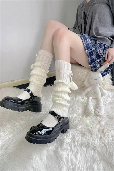 Beyaz Kawaii Ponponlu Örgü Tozluk