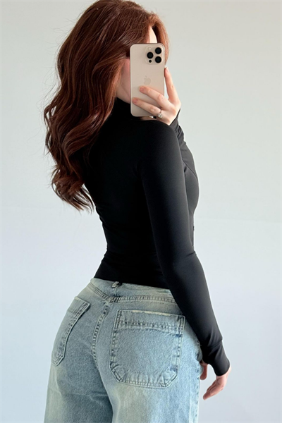 Black Rover Crop Zipper Hoodie