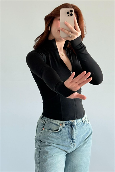 Black Rover Crop Zipper Hoodie