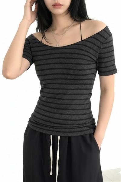 Gri Madonna Yaka Siyah Gotik Şeritli Y2K Kısa Kollu Crop