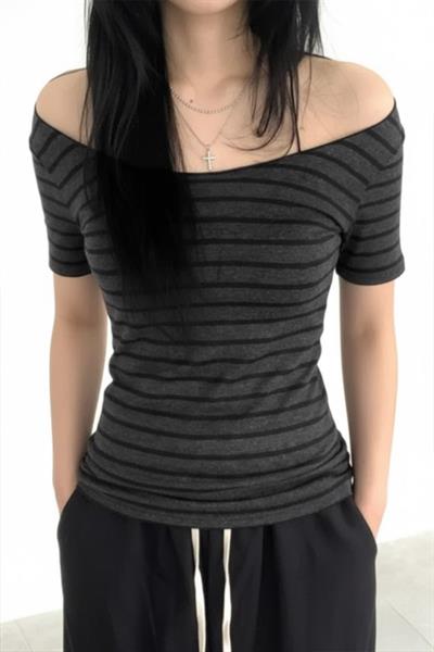 Gri Madonna Yaka Siyah Gotik Şeritli Y2K Kısa Kollu Crop