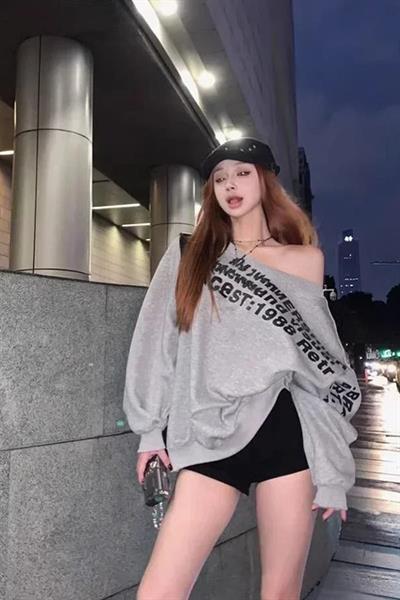 Gri Melanj The Mershier Omuz Dekolteli Y2K Sweatshirt