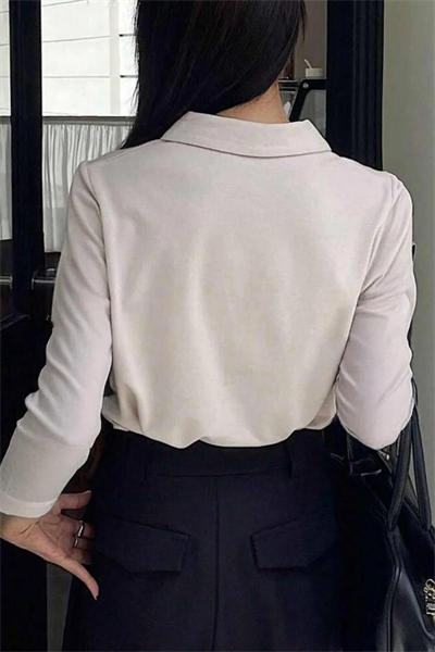 Krem Tek Boynuzlu At Baskılı Polo Yaka Düğmeli Uzun Kol Tshirt 