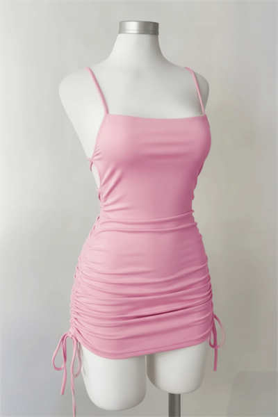 Pembe Büzgülü Sırt İpli & Dekolteli Askılı Gotik Y2K Saten Elbise
