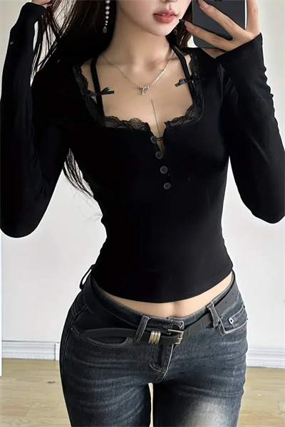 Siyah Dantelli Geniş Yaka Askılı Fiyonklu Uzun Kollu Crop