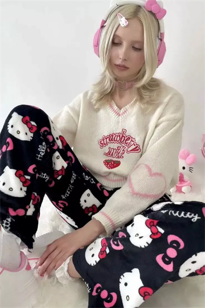 Siyah Hello Kitty Collage Halloween Peluş Eşofman