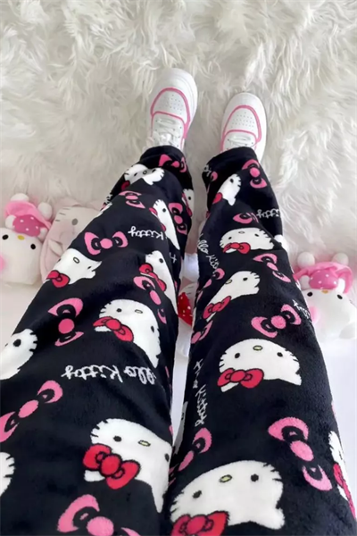 Siyah Hello Kitty Collage Halloween Peluş Eşofman