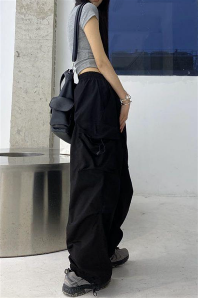 Siyah Kargo Cepli Bol Kalıp Lastikli Baggy Pantolon