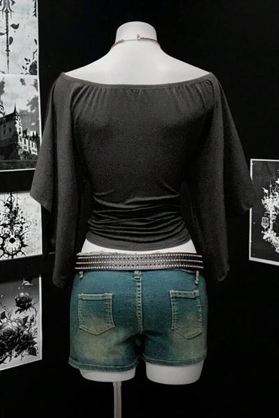 Siyah Madonna Yaka Yarasa Kol Düz Y2K Uzun Kollu Crop