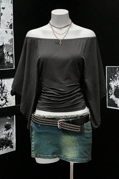 Siyah Madonna Yaka Yarasa Kol Düz Y2K Uzun Kollu Crop