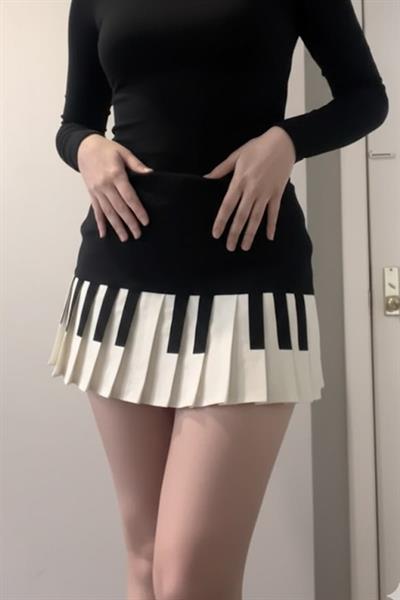 Siyah Piano Pileli Grunge Y2K Etek