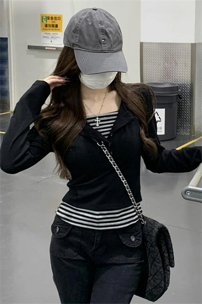 Siyah Şertili Ek Parçalı Düğmeli Y2K Uzun Kollu Crop