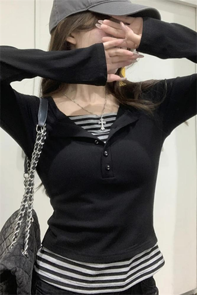 Siyah Şertili Ek Parçalı Düğmeli Y2K Uzun Kollu Crop