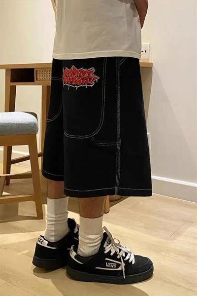 Siyah Yıkamalı Retro Kısa Paçalı Kot Şortolon