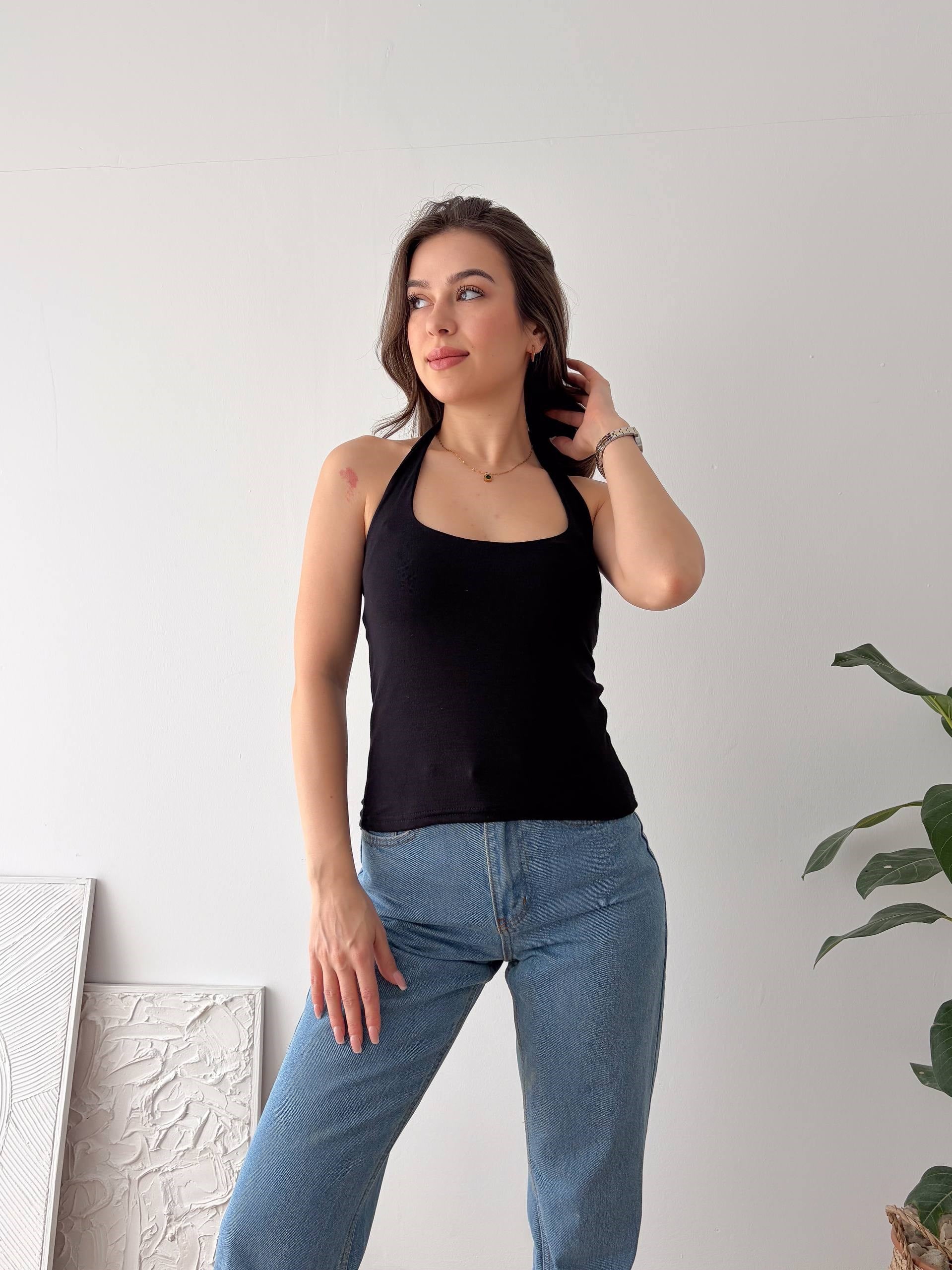 HALTER YAKA SİYAH CROP