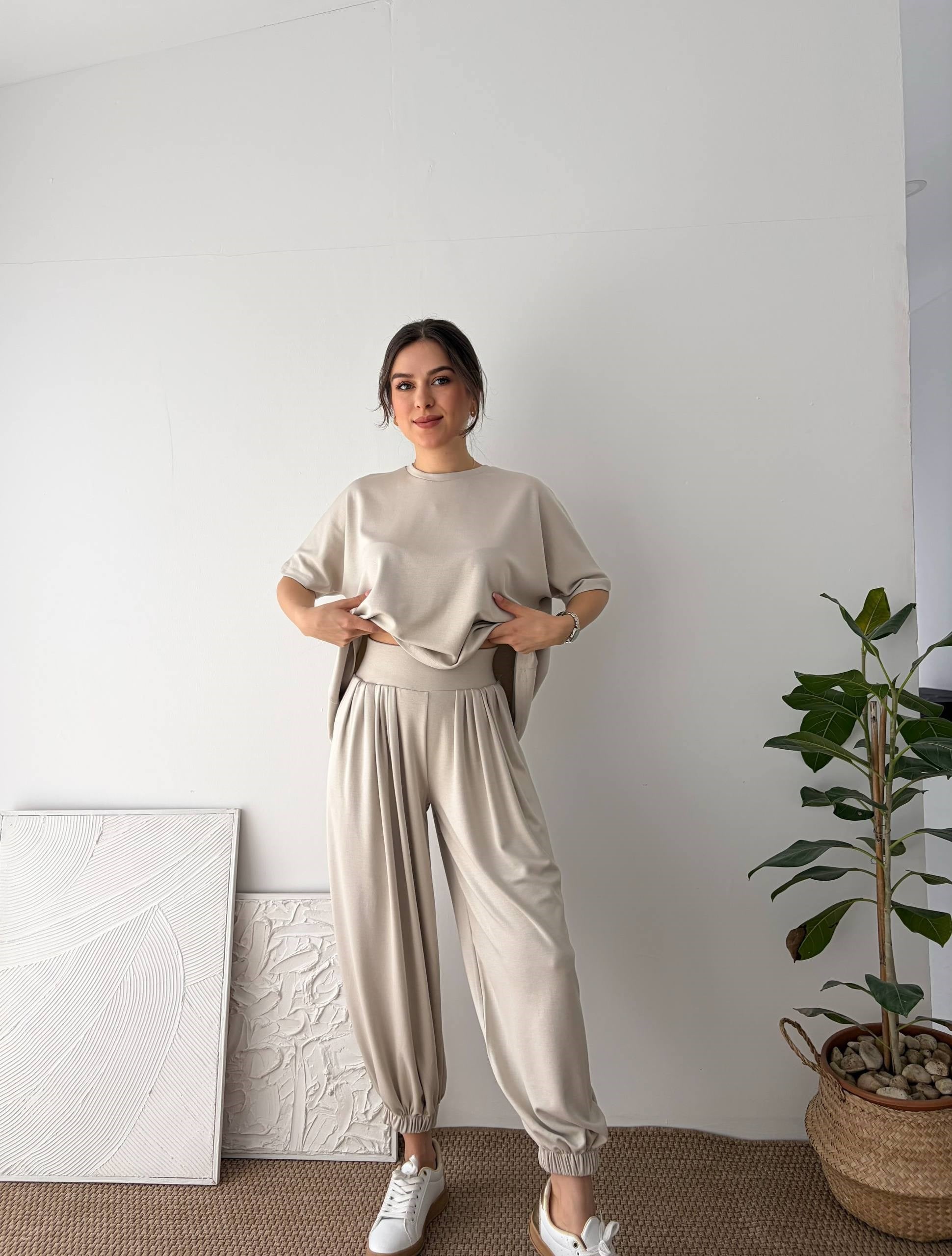 PİLELİ JOGGER KREM TAKIM