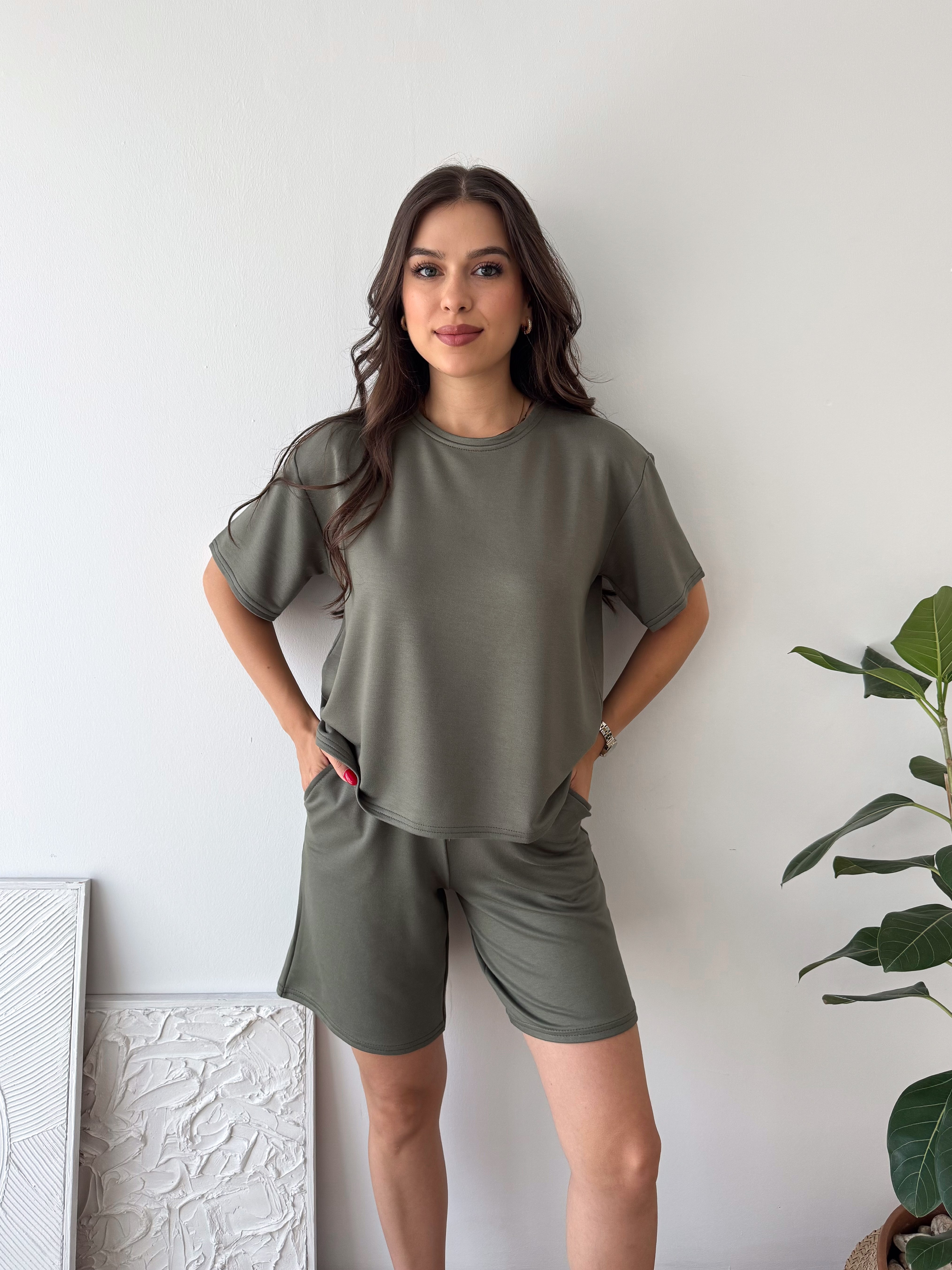 KISA ŞORTLU HAKİ TAKIM