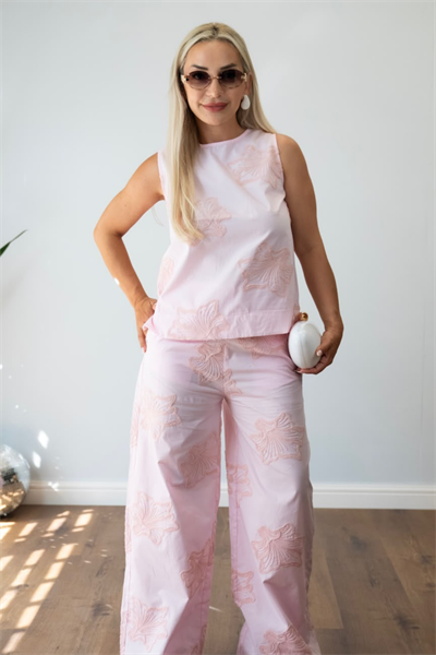 Kadın Pembe Nakış İşlemeli İkili Takım - Beli Lastikli Geniş Paça Pantolon Bluz Kombin