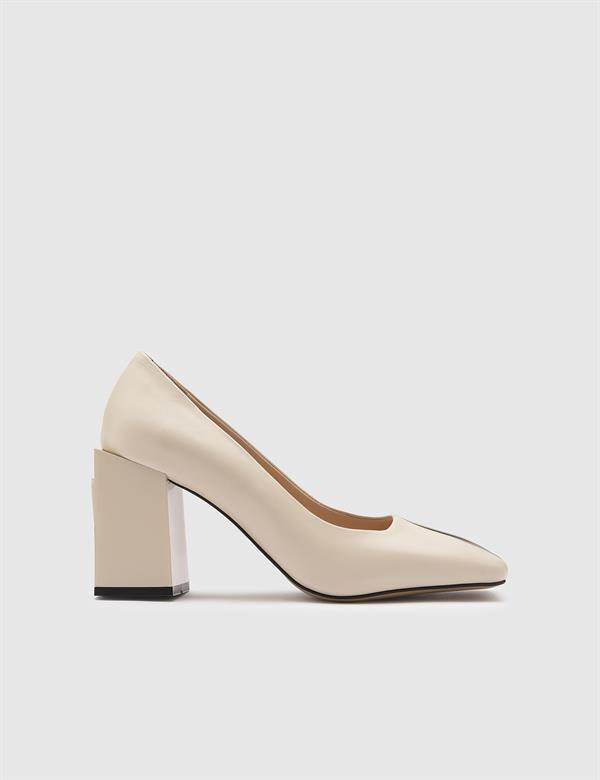 Acair Beige Leather Women's Pump