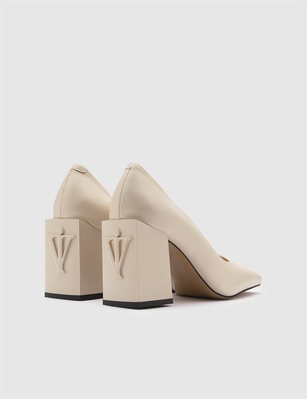 Acair Beige Leather Women's Pump