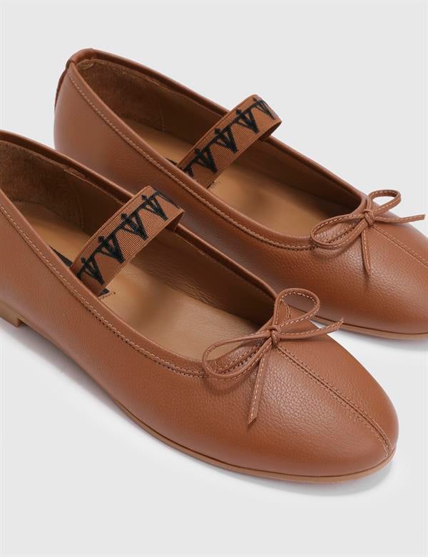 Alcide Saddle Brown Leather Women's Ballerina