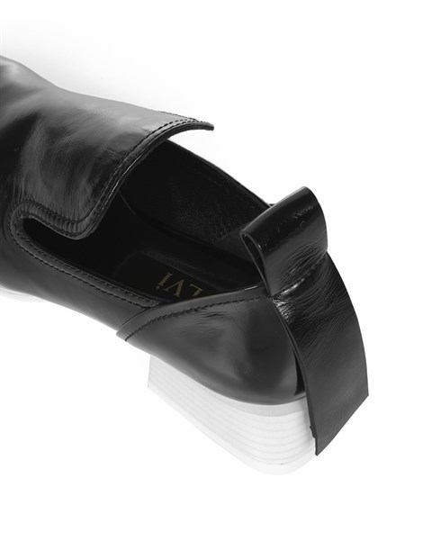 Altun Women's Oxford Black Patent Leather