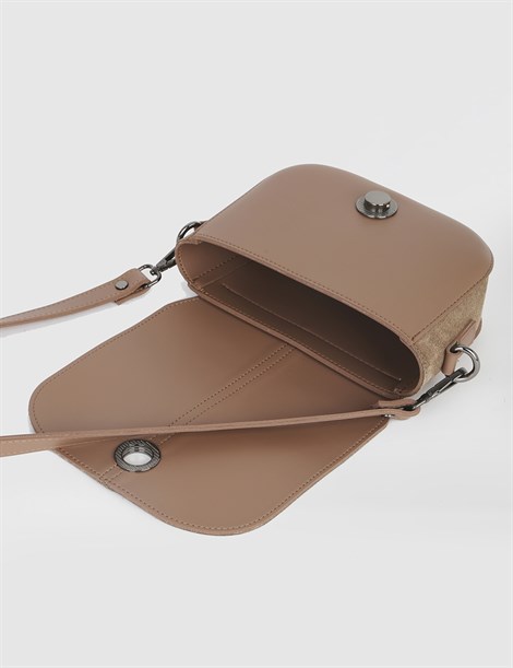 Brino Light Saddle Brown Women's Shoulder Bag