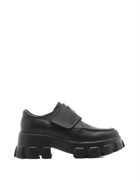 Brut Women's Sneaker Black Leather