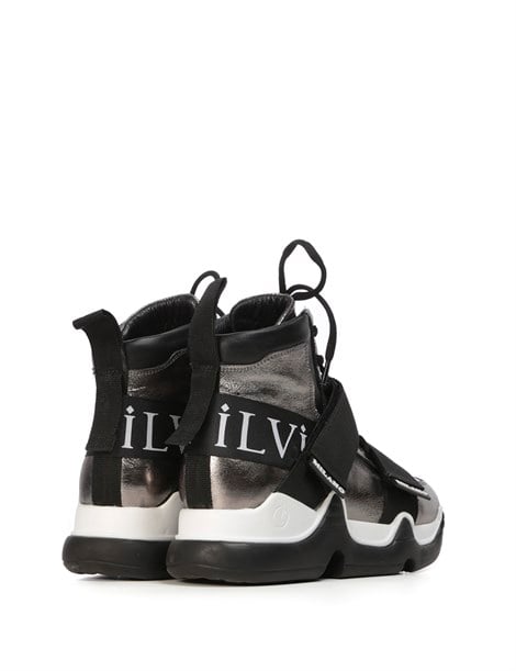 Buta Women's Boot Platinum Leather