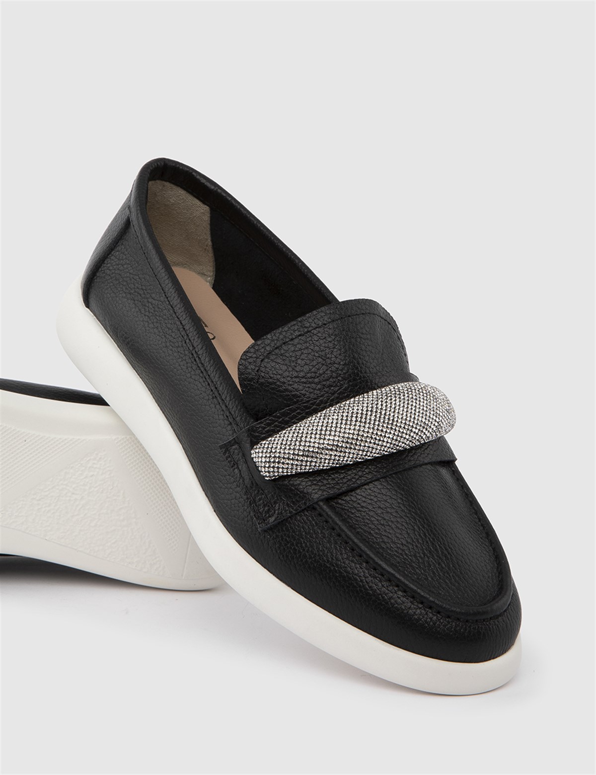 Alen Black Floater Leather Women s Moccasin LV